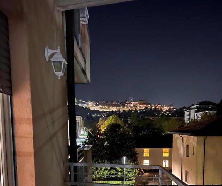 Casa Biondo Leilighet Bergamo Eksteriør bilde